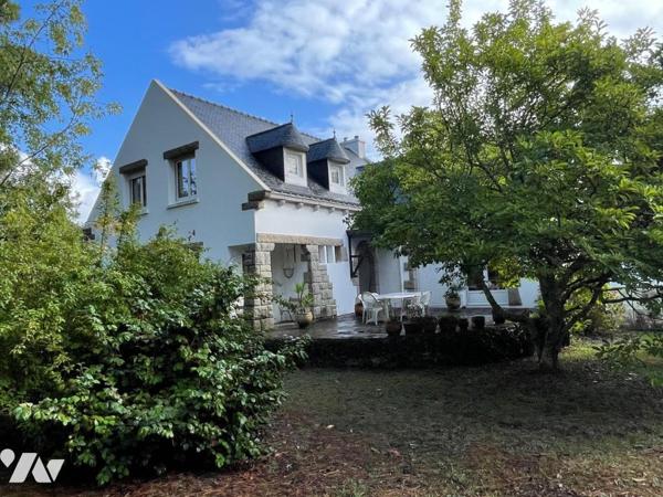 PLOEMEUR - Maison de 186m² dans un écrin de verdure de plus de 3000m² à 5min en voiture du bourg