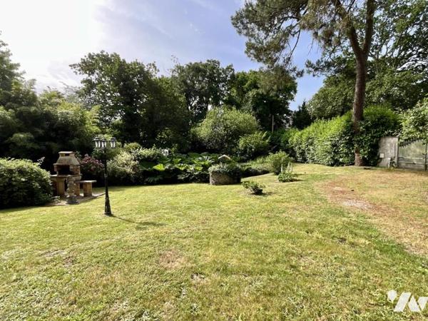 PLOEMEUR - Maison de 186m² dans un écrin de verdure de plus de 3000m² à 5min en voiture du bourg