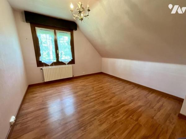 PLOEMEUR - Maison de 186m² dans un écrin de verdure de plus de 3000m² à 5min en voiture du bourg