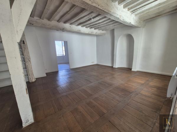 Appartement
                                                                                                                                                                                                                                                                                                                        6 pièce(s)                                                                                                                                                                                                          2 chambre(s)                                                                                                                                                                                                          106.02  m²