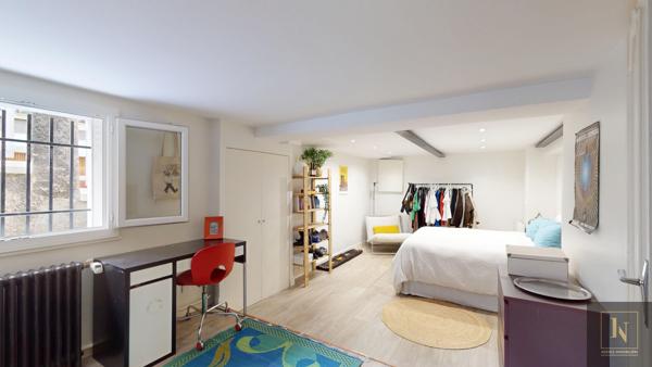 Maison
                                                                                                                                                                                                                                                                                                                        6 pièce(s)                                                                                                                                                                                                          4 chambre(s)                                                                                                                                                                                                          185  m²