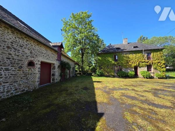 10 min. VILLAINES-LA-JUHEL (53), en campagne, ensemble immobilier composé :
-d'une maison d'ha...
