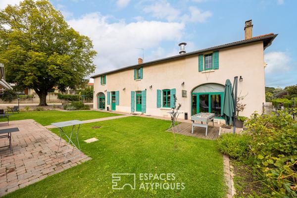 Ancien prieuré rénové à Genas