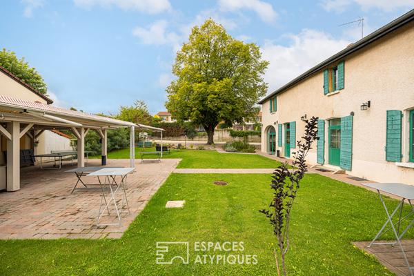 Ancien prieuré rénové à Genas