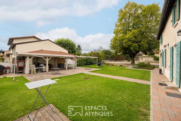 Ancien prieuré rénové à Genas