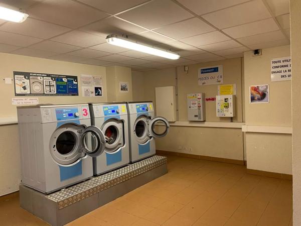A LOUER - TOULOUSE St Michel - Studio meublé d'une surface de 20.45 m² avec balcon et une place de parking en sous-sol - G299