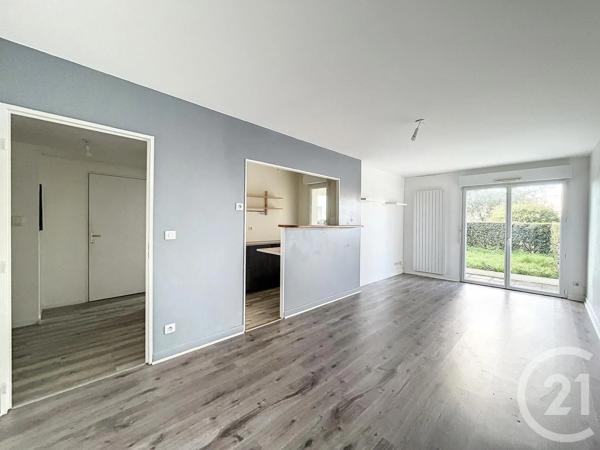 Appartement T2 à vendre  2 pièces - 41,54 m 2   REZE  - 44