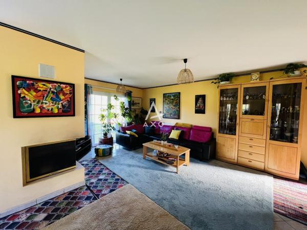 Belle maison proche de Scaer sur un terrain de 4200 m2 dont une partie constructible