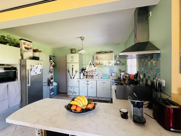 Belle maison proche de Scaer sur un terrain de 4200 m2 dont une partie constructible