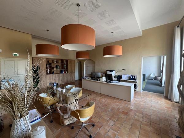 Exceptionnel hôtel particulier du XVIIIe siècle à Apt – Un lieu d’exception au cœur du Luberon