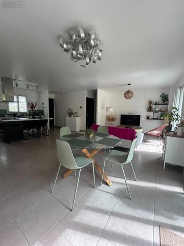 Pavillon à vendre à Doingt dans la Somme (80200), ref : HR0157   
Périphérie immédiate de PERONNE