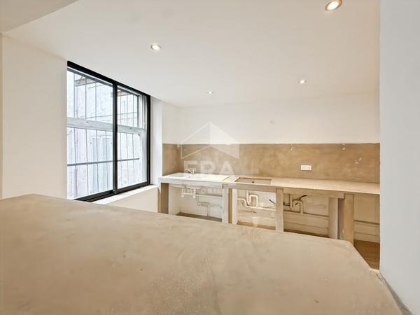 À VENDRE, Duplex type 7 de 169 m² en double destination habitation- local commerciale Marseille 1 er