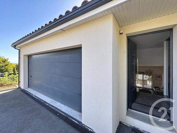 Maison à vendre  5 pièces - 150 m 2   RIOM  - 63