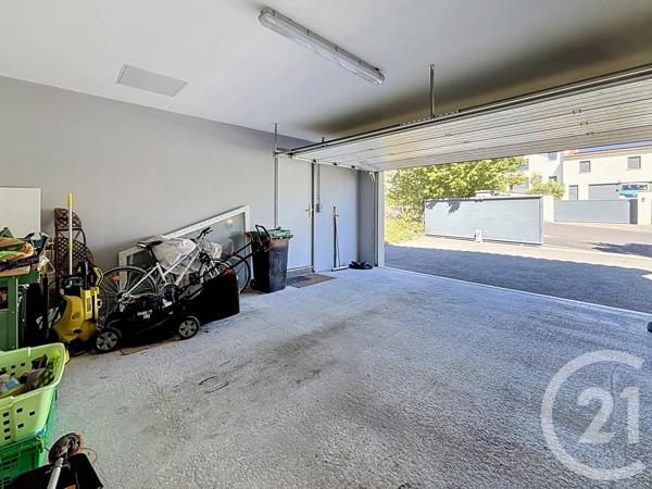 Maison à vendre  5 pièces - 150 m 2   RIOM  - 63