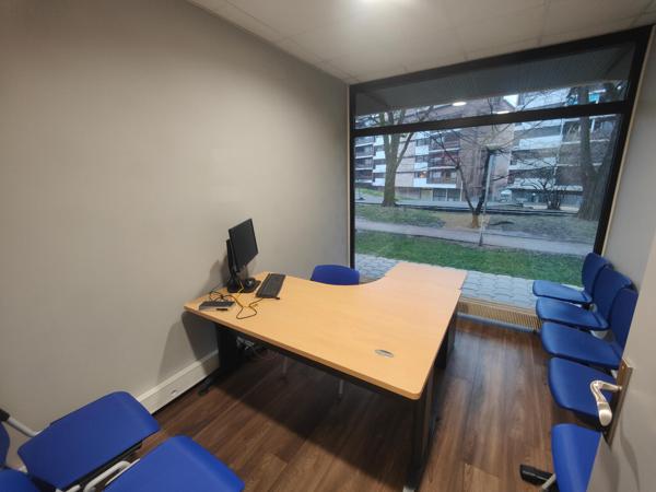 Local commercial idéalement situé