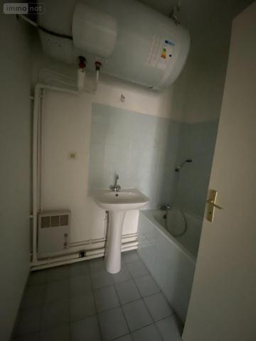 Appartement à vendre à Chartres dans l'Eure-et-Loir (28000), ref : 478   
PROCHE HYPER CENTRE