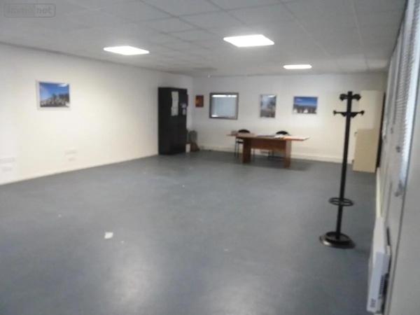 Location - Fonds et/ou murs commerciaux Cambrai 59400 5 pièces 232 m 2