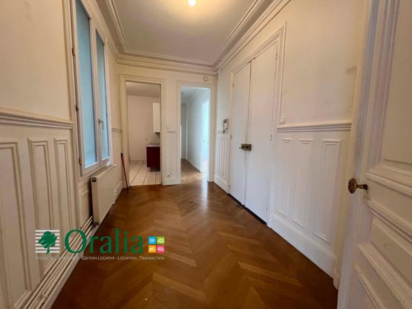Appartement · Location Paris (75010) 4 pièces · 143m²