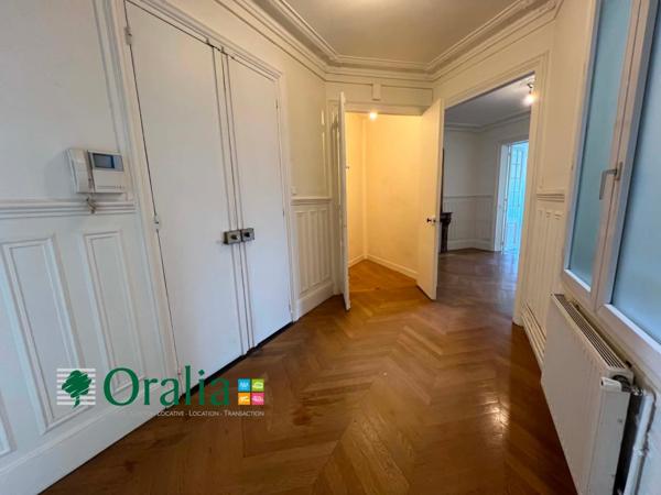 Appartement · Location Paris (75010) 4 pièces · 143m²