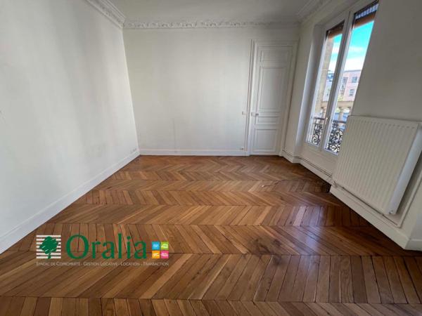 Appartement · Location Paris (75010) 4 pièces · 143m²