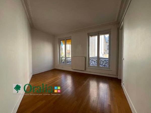 Appartement · Location Paris (75010) 4 pièces · 143m²