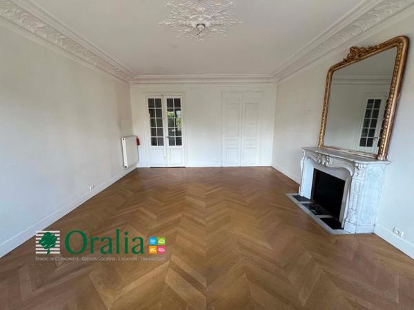 Appartement · Location Paris (75010) 4 pièces · 143m²