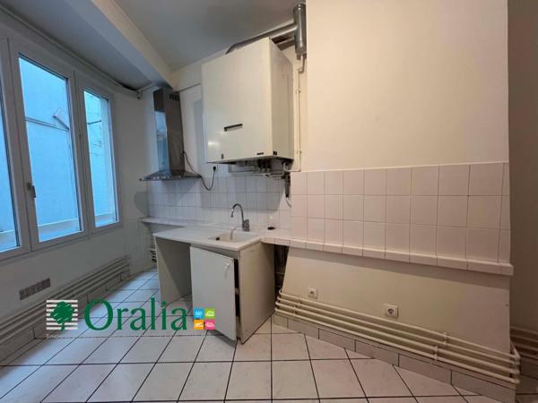 Appartement · Location Paris (75010) 4 pièces · 143m²