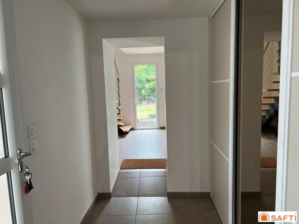 MAISON 160 M2 4 CHAMBRES RENOVATION DE QUALITE A VILLENAVE D'ORNON