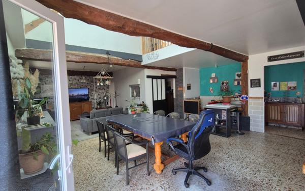 Maison à vendre    9 pièces • 300 m2 Criquebeuf-sur-Seine