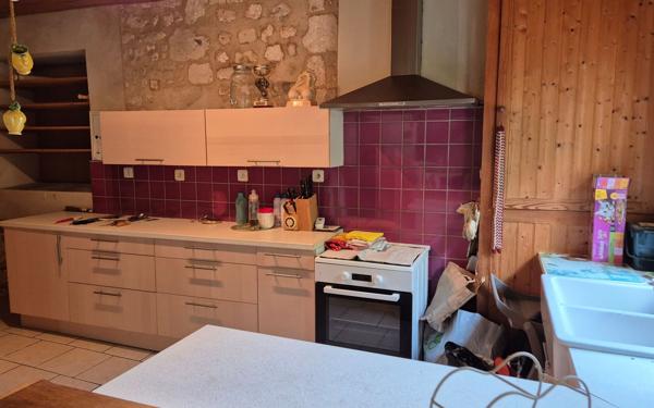 Maison à vendre    9 pièces • 300 m2 Criquebeuf-sur-Seine