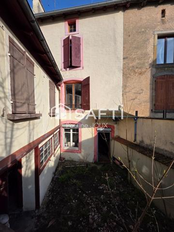 Maison de ville 120m2 avec terrain et dépendances