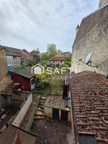 Maison de ville 120m2 avec terrain et dépendances