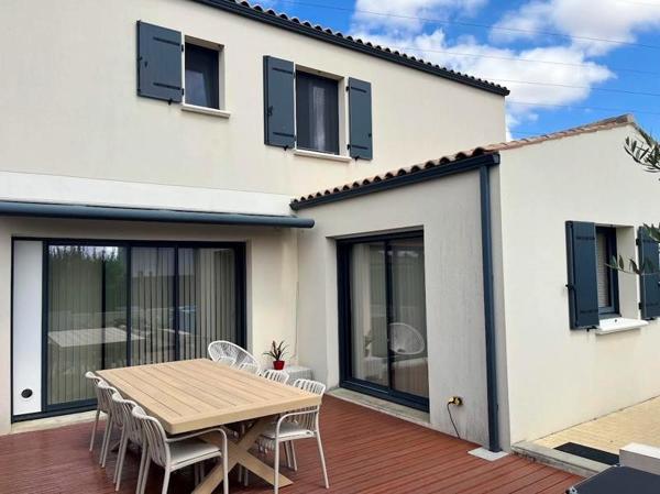 Maison 399 087 € Puilboreau 4 p 97 m² DPE C