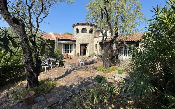 Maison à vendre    6 pièces •  Alès