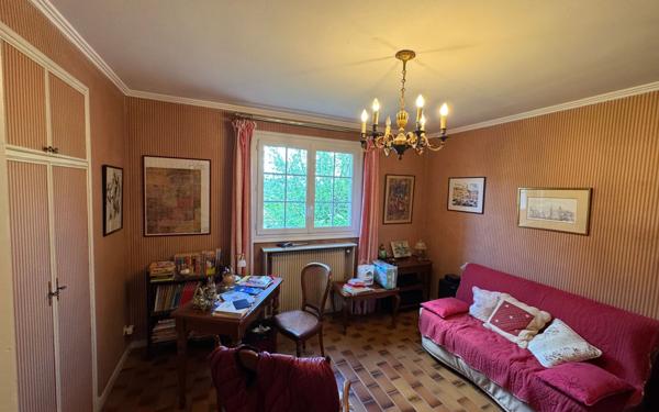 Maison à vendre    6 pièces •  Alès