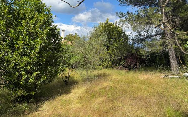 Maison à vendre    6 pièces •  Alès