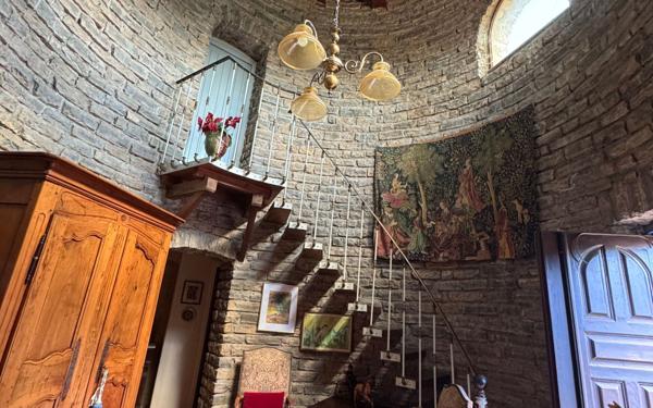 Maison à vendre    6 pièces •  Alès