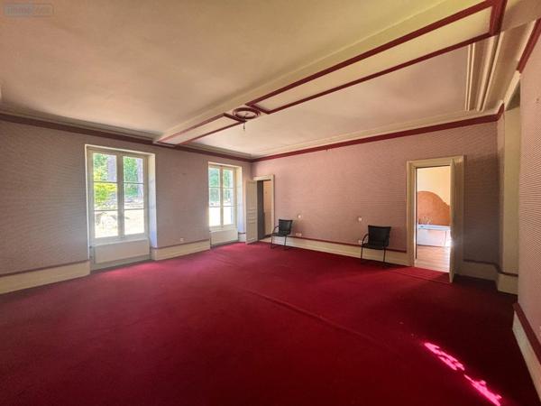 Château à vendre à Yvré-l'Évêque dans la Sarthe (72530), ref : LMY/SA