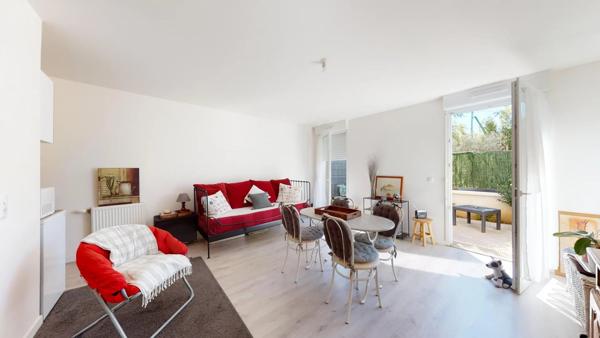 Location                                                      Appartement
                        
                     1 pièces                      34 m2                     à Quincy-sous-Sénart