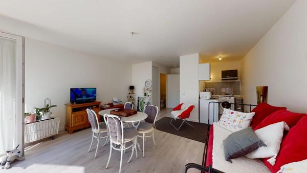 Location                                                      Appartement
                        
                     1 pièces                      34 m2                     à Quincy-sous-Sénart