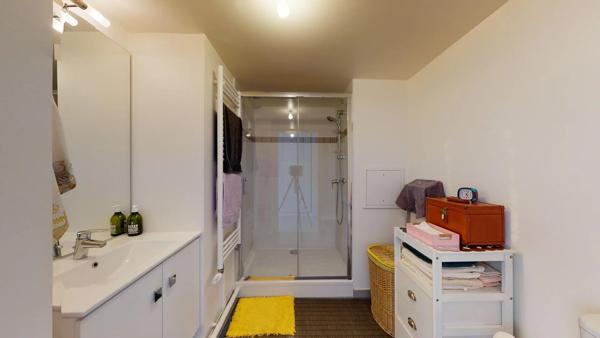 Location                                                      Appartement
                        
                     1 pièces                      34 m2                     à Quincy-sous-Sénart