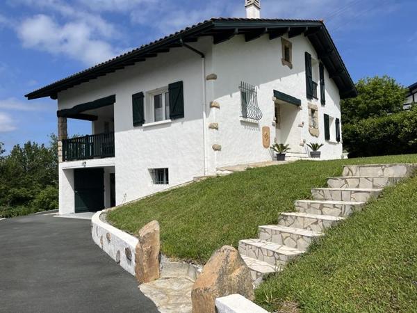 Maison à vendre |  Ascain |  5 pièces | 160 m²