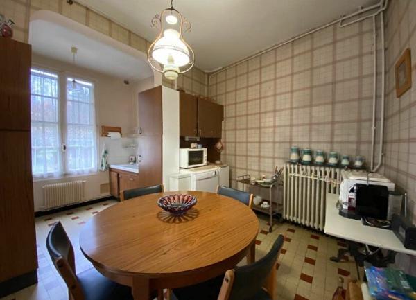 Maison à vendre    6 pièces •  Castres