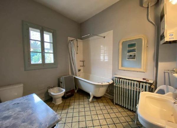 Maison à vendre    6 pièces •  Castres