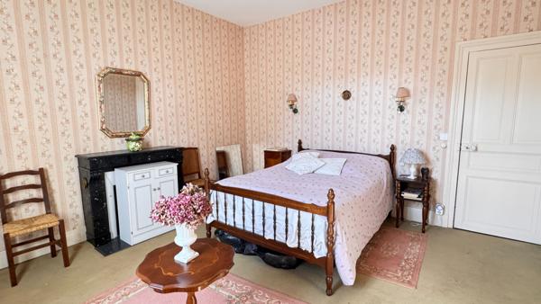 MAISON BOURGEOISE A VENDRE LA FERTE IMBAULT
