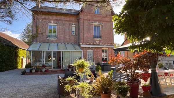 MAISON BOURGEOISE A VENDRE LA FERTE IMBAULT