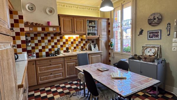 MAISON BOURGEOISE A VENDRE LA FERTE IMBAULT