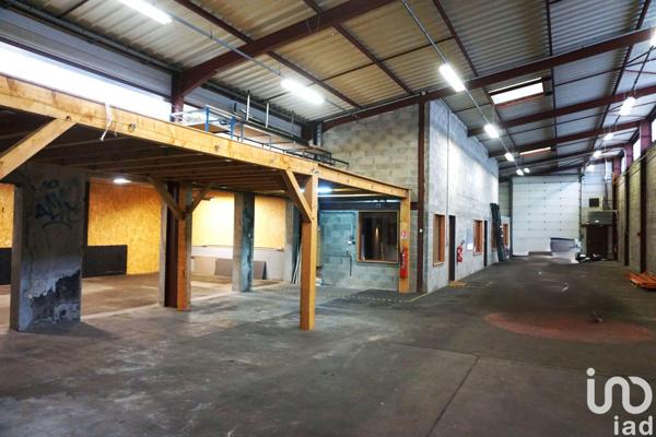 Atelier à vendre 513 m² Besançon