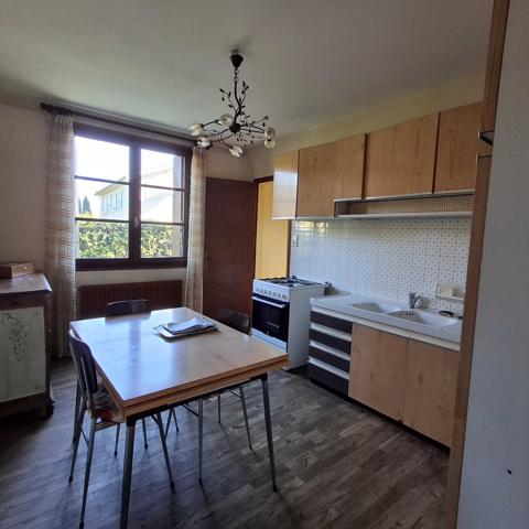 MAISON FAMILIALE PROCHE DE CHASSENEUIL - 197 m2 -