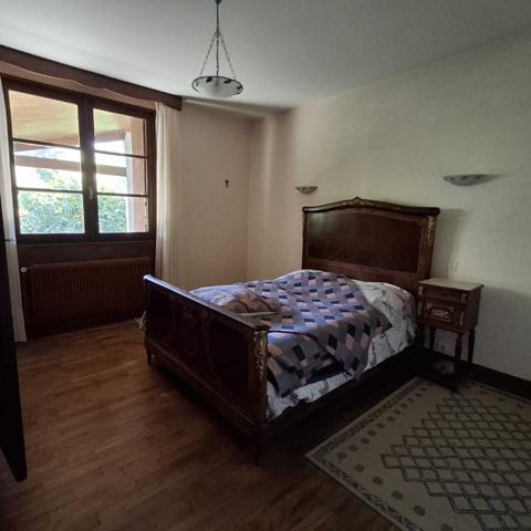 MAISON FAMILIALE PROCHE DE CHASSENEUIL - 197 m2 -